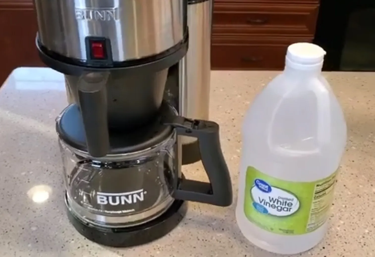 How to Clean Bunn Coffee Maker With Vinegar