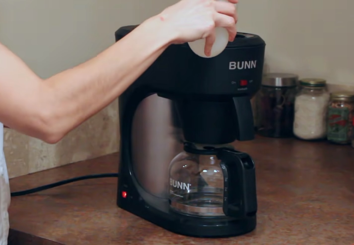 How to Clean a Bunn Coffee Maker Without Vinegar?